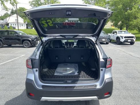 Used 2025 Subaru Outback Limited AWD/4WD image 24