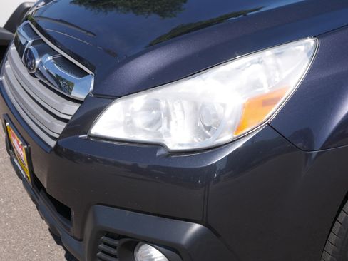 Used 2013 Subaru Outback 2.5i Premium AWD/4WD image 16