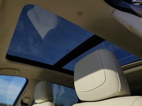 Used 2024 Cadillac XT5 Premium Luxury w/ LPO, Floor Liner Package image 6