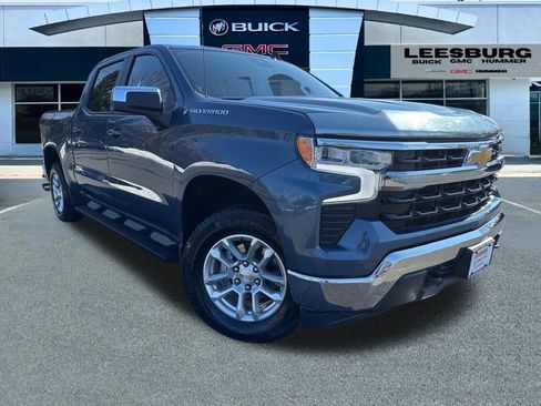 Used 2024 Chevrolet Silverado 1500 LT image 1