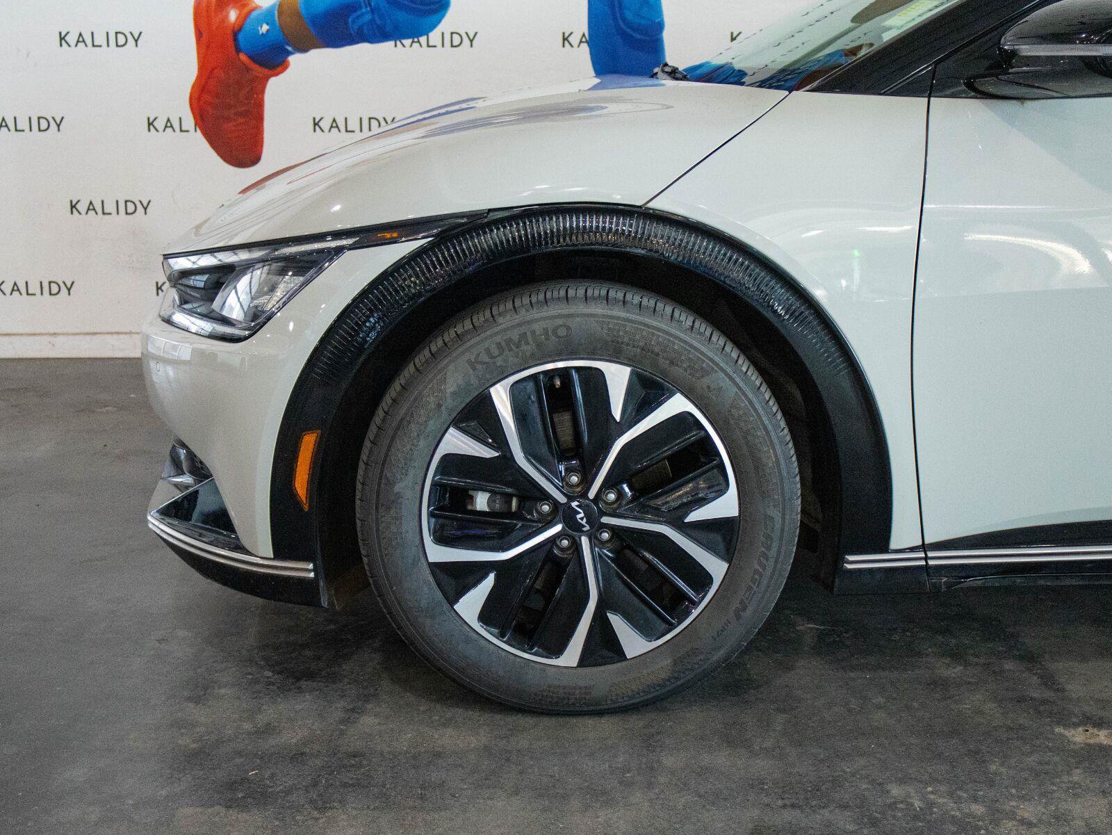 Used 2023 Kia EV6 Wind RWD image 16