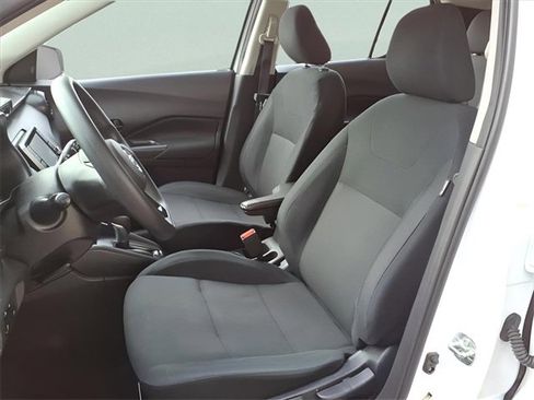 Used 2024 Nissan Kicks S image 12