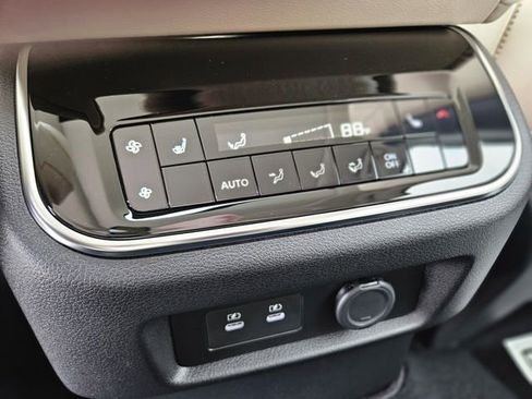 New 2026 Nissan Armada Platinum RWD image 28