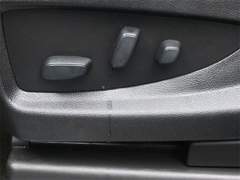 Used 2018 GMC Yukon SLT w/ Premium Edition image 31