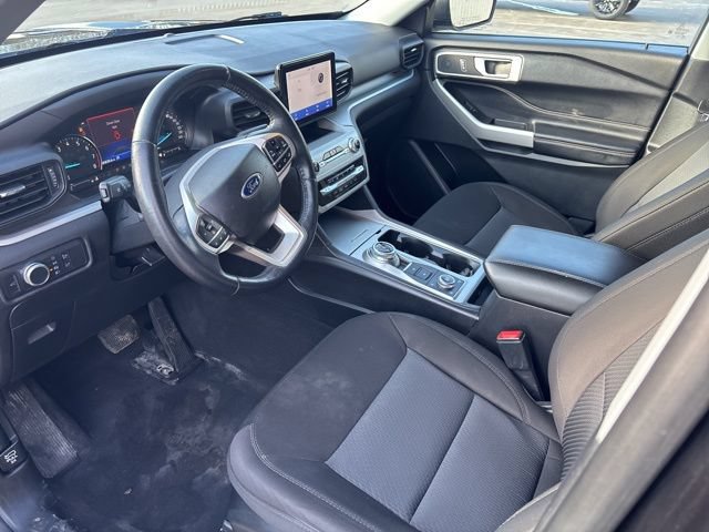 Used 2022 Ford Explorer XLT AWD/4WD image 18