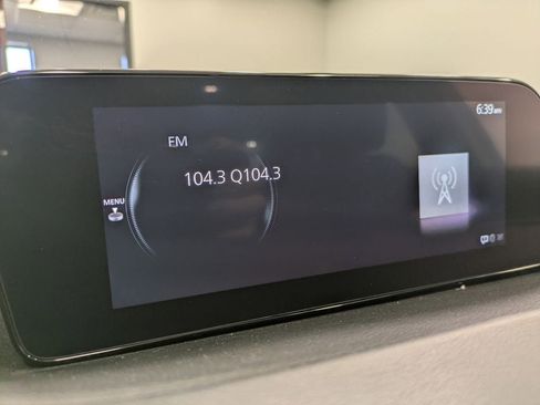 Used 2024 MAZDA MAZDA3 s image 13