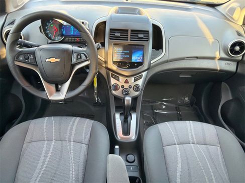 Used 2014 Chevrolet Sonic LT image 16
