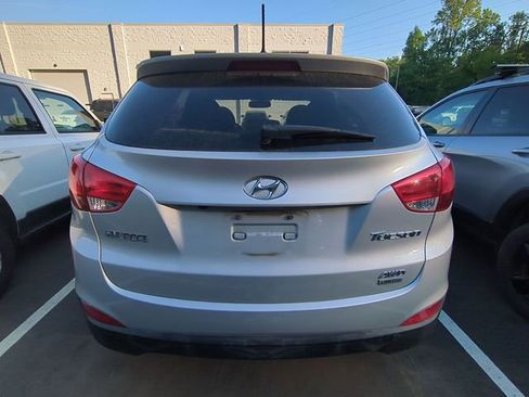 Used 2012 Hyundai Tucson Limited w/ Premium Pkg AWD/4WD image 10