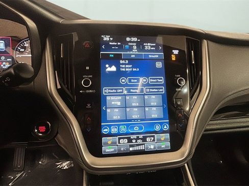 Used 2025 Subaru Outback Onyx Edition image 11