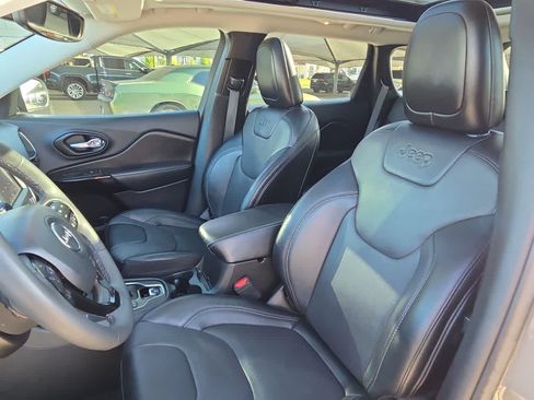 Used 2023 Jeep Cherokee Altitude Lux w/ Lux Elite Package AWD/4WD image 15