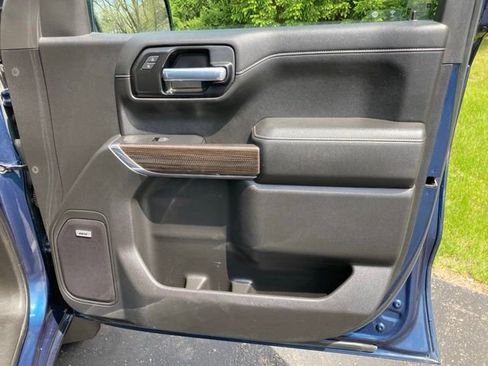 Used 2021 Chevrolet Silverado 1500 LT Trail Boss w/ Convenience Package II AWD/4WD image 27