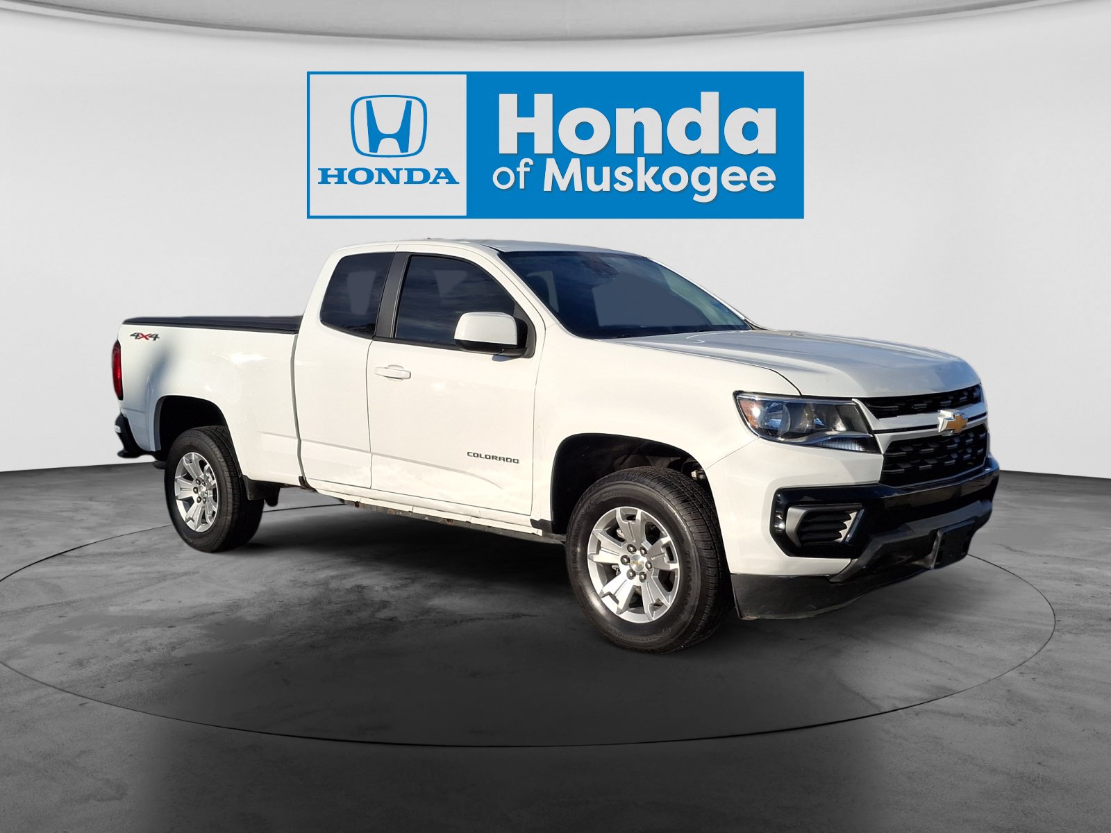 Used 2022 Chevrolet Colorado LT w/ Fleet Safety Package AWD/4WD image 3