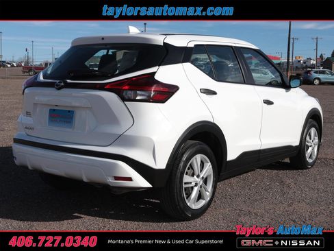 Used 2023 Nissan Kicks S image 4