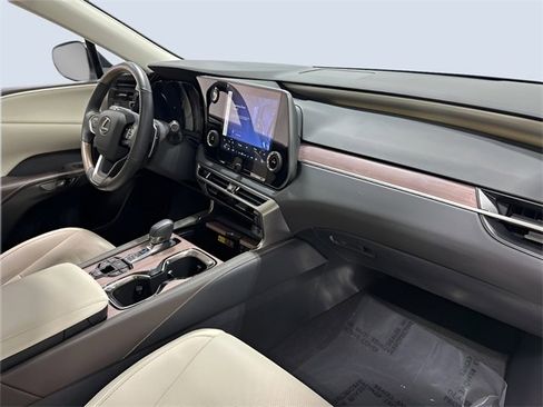 Used 2023 Lexus RX 350 Premium image 12