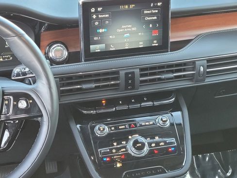 Used 2022 Lincoln Corsair Reserve image 15