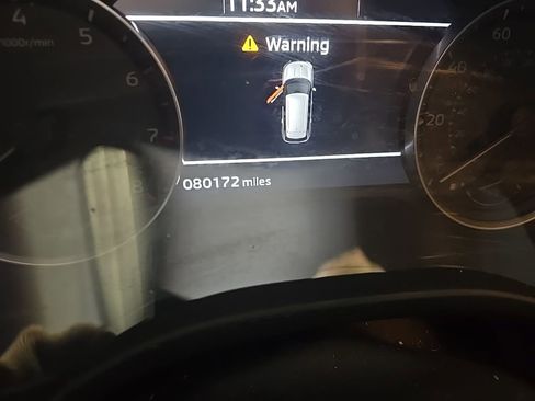 Used 2022 Mitsubishi Outlander ES image 2