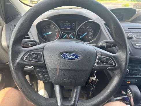 Used 2018 Ford Escape SE AWD/4WD image 15