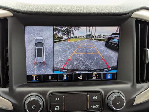 Used 2023 GMC Terrain Denali w/ Denali Premium Package image 27