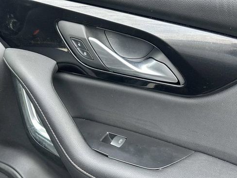 Used 2022 Chevrolet Blazer Premier w/ Enhanced Convenience Package image 9