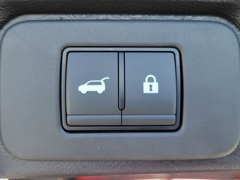 New 2025 Nissan Rogue SL image 30