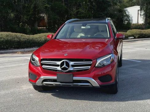 Used 2019 Mercedes-Benz GLC 300 image 3