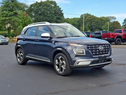 Used 2024 Hyundai Venue Limited