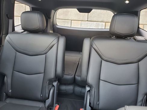 Used 2023 Cadillac XT6 Premium Luxury image 44