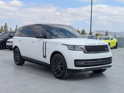 Certified 2025 Land Rover Range Rover Long Wheelbase SE AWD/4WD image 3