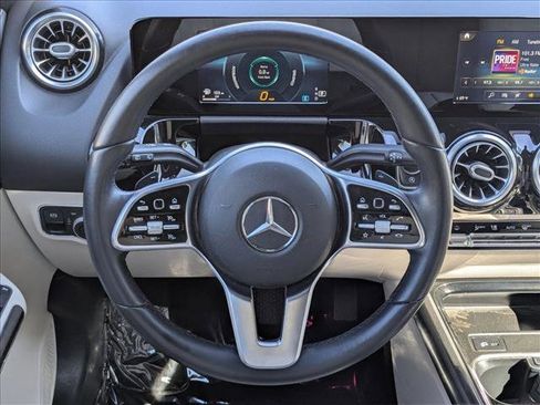 Used 2021 Mercedes-Benz GLA 250 4MATIC image 18