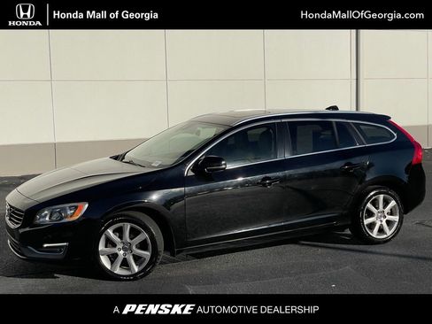 Used 2016 Volvo V60 T5 Premier image 1