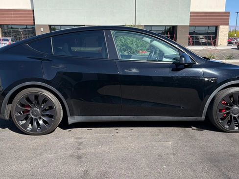 Used 2022 Tesla Model Y Performance AWD/4WD image 6