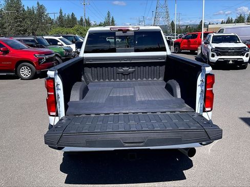 Used 2026 Chevrolet Silverado 2500 High Country w/ Technology Package AWD/4WD image 19