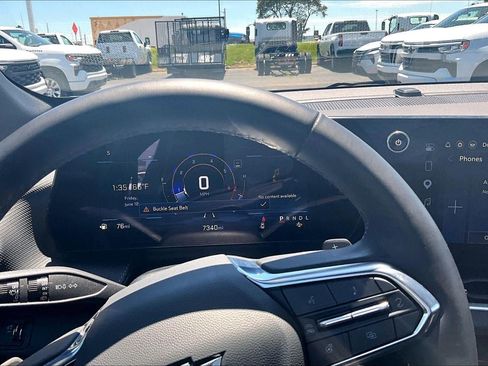 Used 2026 Chevrolet Equinox LT FWD image 21