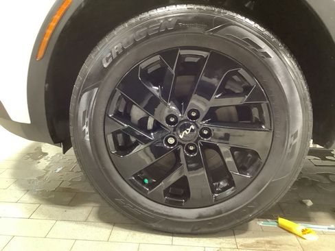 Certified 2023 Kia Sorento S w/ Panoramic Sunroof Package image 26