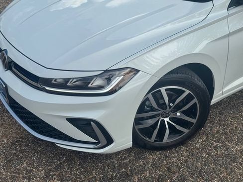 New 2026 Volkswagen Jetta SE FWD image 3