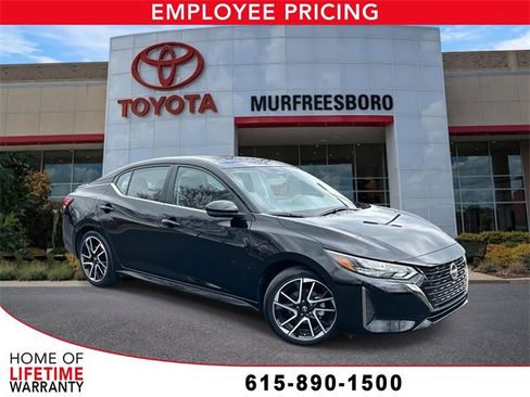 Used 2025 Nissan Sentra SR w/ SR Premium Package image 1