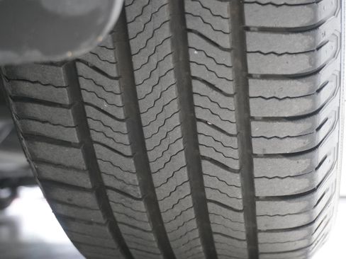 Used 2021 Kia Sedona LX image 27