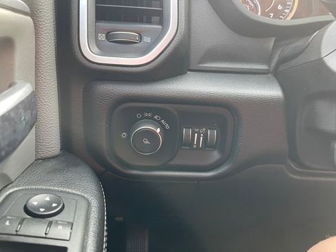 Used 2019 RAM 2500 Big Horn w/ Protection Group AWD/4WD image 24