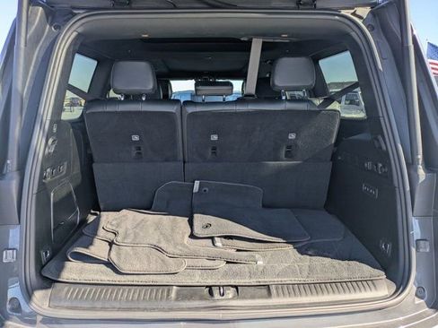 Used 2022 Jeep Wagoneer Series III w/ Premium Group I image 11