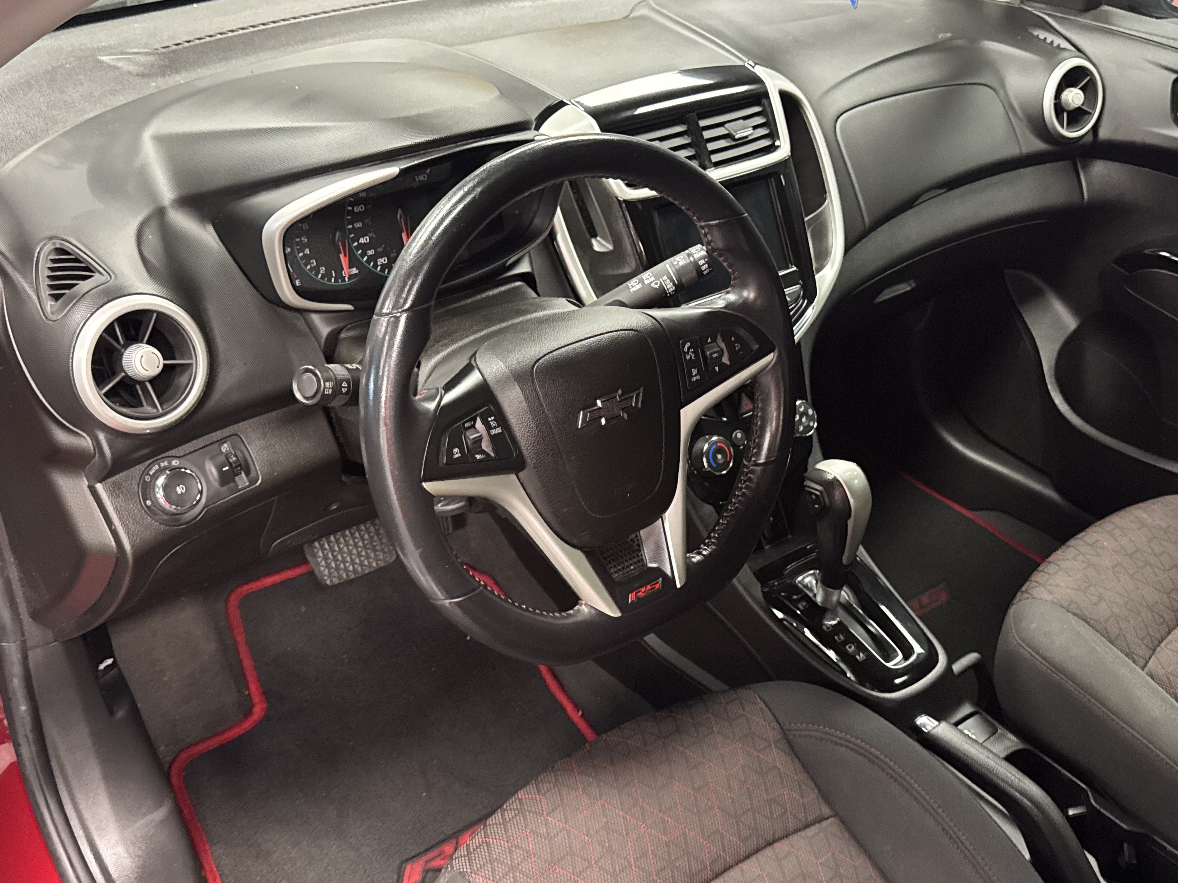 Used 2018 Chevrolet Sonic LT w/ Convenience Package FWD image 10