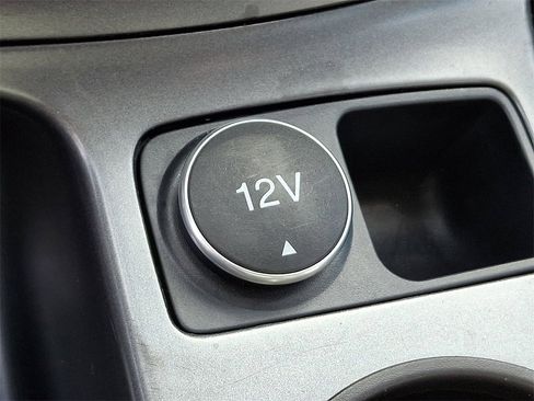 Used 2017 Ford C-MAX SE image 24