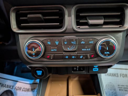 Used 2024 Ford Maverick Lariat w/ 4K Tow Package AWD/4WD image 17
