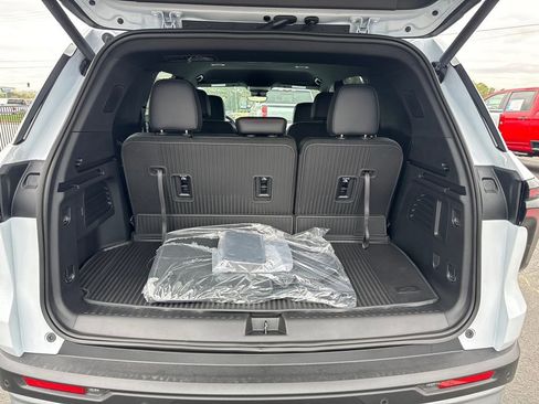 New 2026 Chevrolet Traverse Z71 w/ Driver Confidence Package image 19