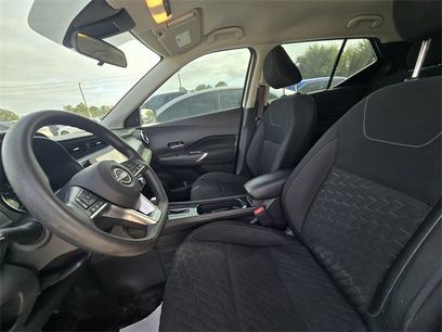 Used 2023 Nissan Kicks SV