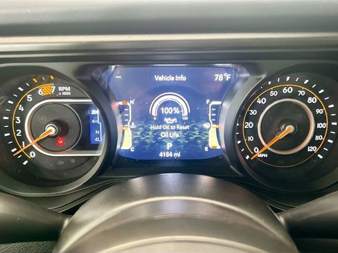 Used 2026 Jeep Wrangler Unlimited Rubicon AWD/4WD image 32