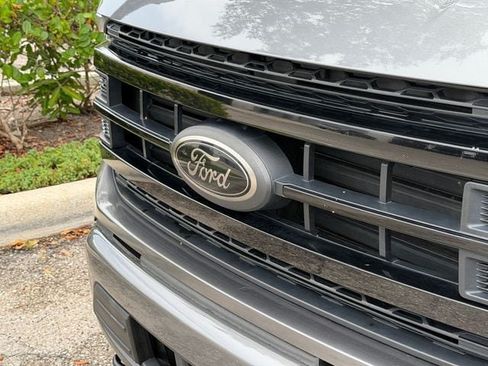 Used 2022 Ford F150 XLT w/ Equipment Group 302A High AWD/4WD image 4