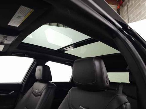 Certified 2022 Cadillac XT5 Premium Luxury w/ Technology Package image 19