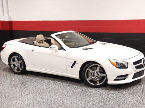 Used 2015 Mercedes-Benz SL 400 image 2