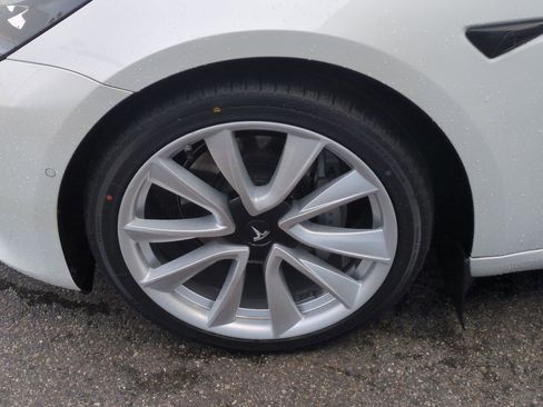 Used 2021 Tesla Model 3 Long Range image 11