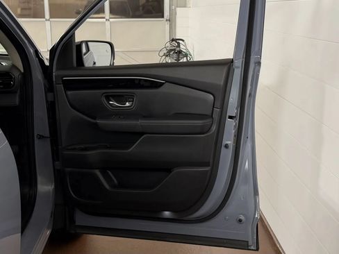 Used 2023 Honda Pilot Touring image 43
